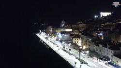 Nábřeží a město