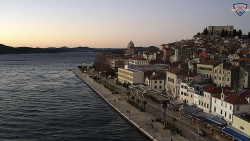 Nábřeží a město