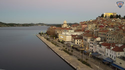 Nábřeží a město