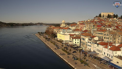 Nábřeží a město