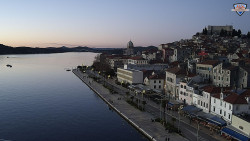 Nábřeží a město