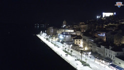 Nábřeží a město