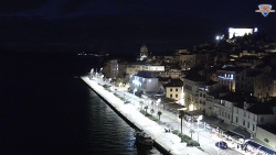 Nábřeží a město