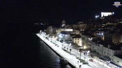 Nábřeží a město