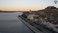 Nábřeží a město