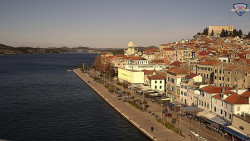 Nábřeží a město