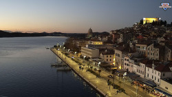 Nábřeží a město