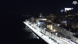 Nábřeží a město