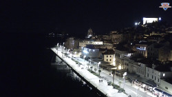 Nábřeží a město