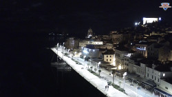 Nábřeží a město