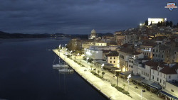 Nábřeží a město