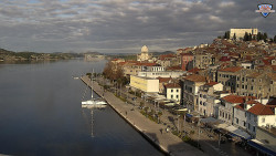 Nábřeží a město