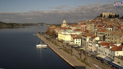 Nábřeží a město