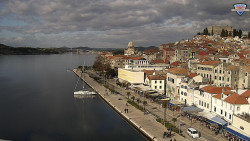 Nábřeží a město