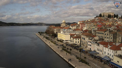 Nábřeží a město