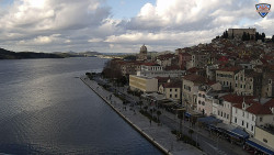 Nábřeží a město