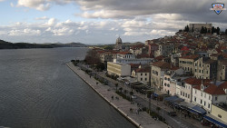 Nábřeží a město