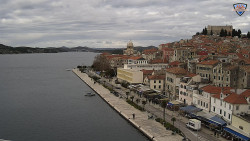 Nábřeží a město