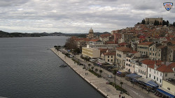 Nábřeží a město