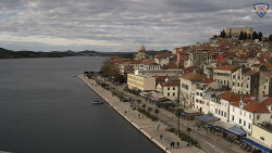 Nábřeží a město