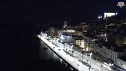 Nábřeží a město