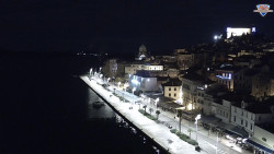 Nábřeží a město