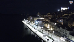 Nábřeží a město