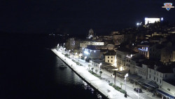 Nábřeží a město