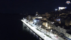 Nábřeží a město