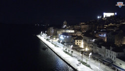 Nábřeží a město