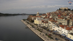 Nábřeží a město