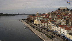 Nábřeží a město