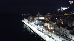 Nábřeží a město