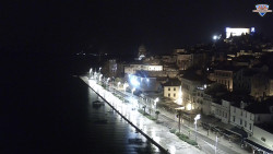 Nábřeží a město