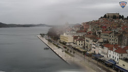 Nábřeží a město