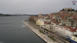 Nábřeží a město