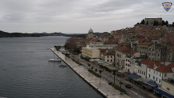 Nábřeží a město