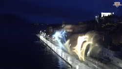 Nábřeží a město