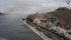 Nábřeží a město