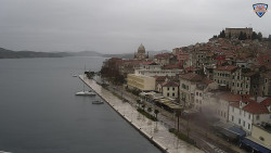 Nábřeží a město