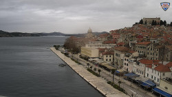 Nábřeží a město