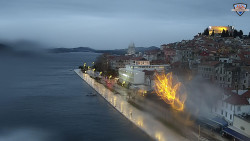 Nábřeží a město