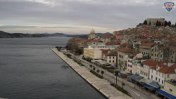 Nábřeží a město