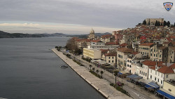 Nábřeží a město