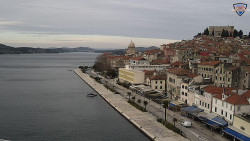 Nábřeží a město