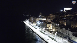 Nábřeží a město