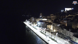 Nábřeží a město