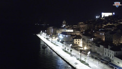 Nábřeží a město