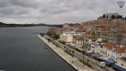 Nábřeží a město