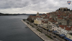 Nábřeží a město